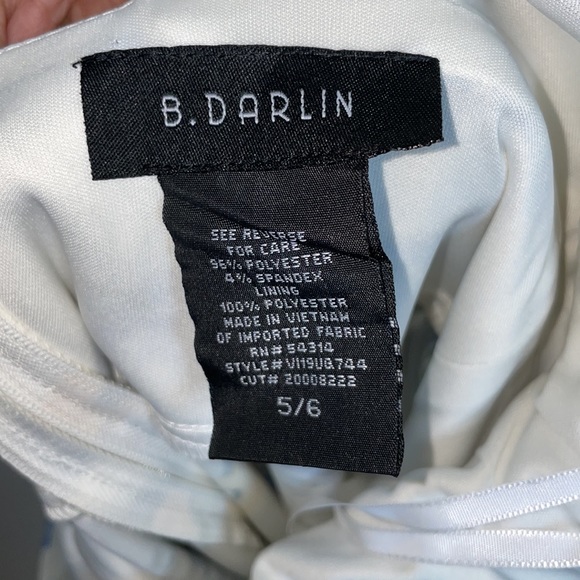 B. Darlin Dress Square Neck Floral Fit & Flare Dress Size Juniors 5/6 - Picture 8 of 8